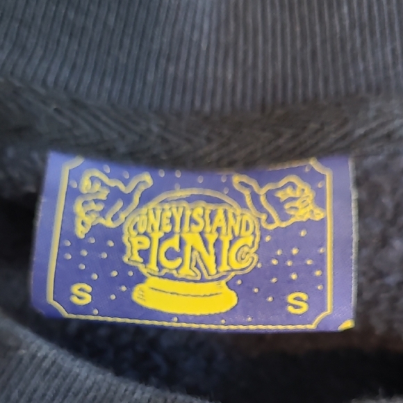 CONEY ISLAND PICNIC ST. MORITZ PREMIER SKI CLUB & RESORT GRAPHIC SWEATSHIRT NAVY - Picture 11 of 12